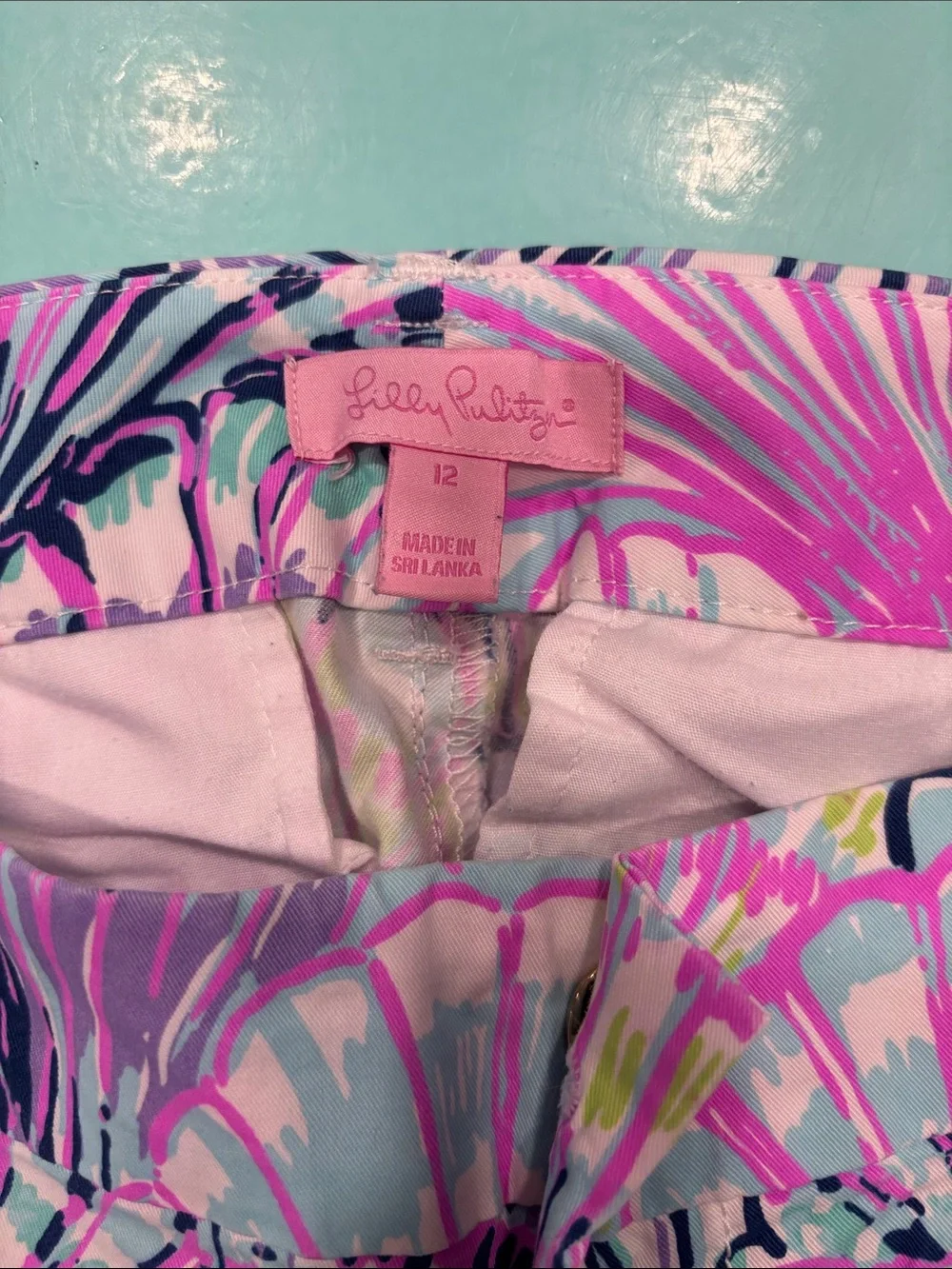 Lilly Pulitzer Pink Multicolor Shell-Print Cropped Pants - Picture 2 of 3